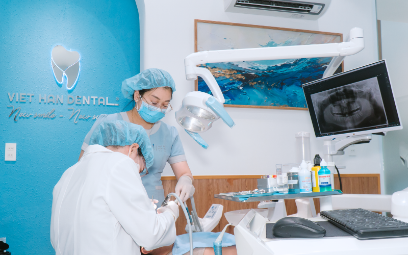 Nha khoa Việt Hàn – Địa điểm bọc răng sứ chất lượng Nha Trang